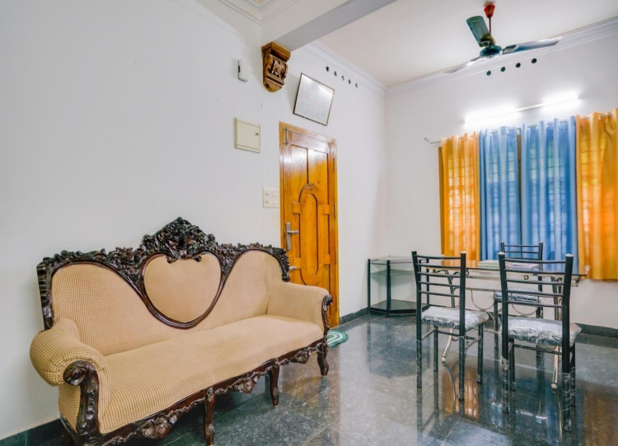 Holiday home Luxe Lakeside Pool Kovalam